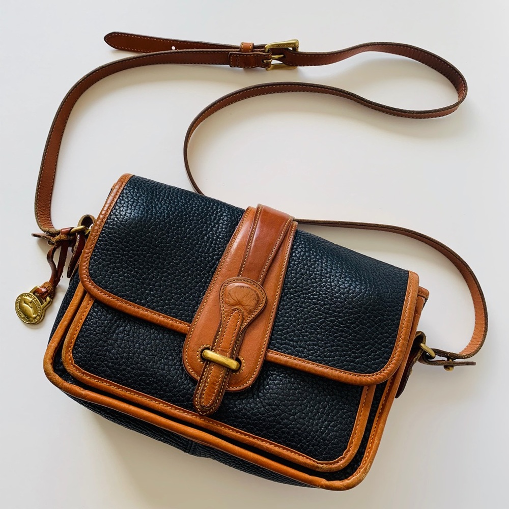Crossover Vintage Dooney and Bourke - Picture 1 of 4